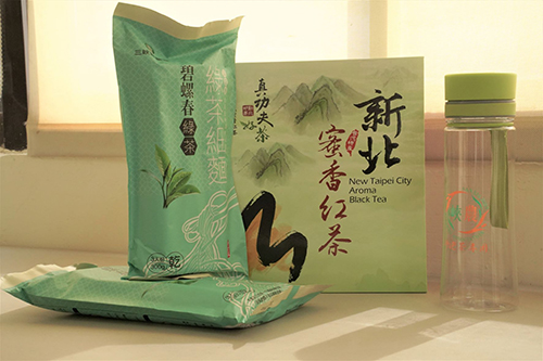 中秋賞月烤肉吃月餅 三峽農會推薦蜜香紅茶最對味