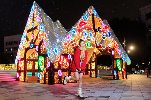 府中廣場打造「薑餅樂園」燈區 迎接溫馨耶誕佳節
