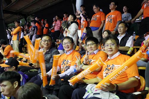 台南市長李孟諺赴職棒總冠軍戰 為職棒加油