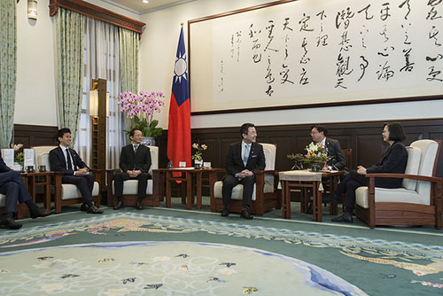 總統蔡英文接見日本「自由民主黨青年局」局長