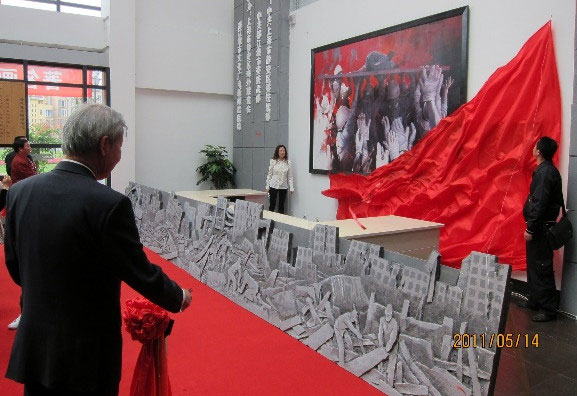 國際藝術家梁君午2011巨幅作品手於四川都江堰圖書館收藏