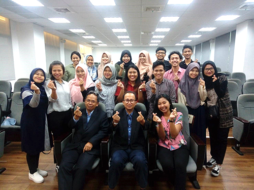 印尼科研高教部訪團訪談醒吾科技大學印尼2+i專班學生