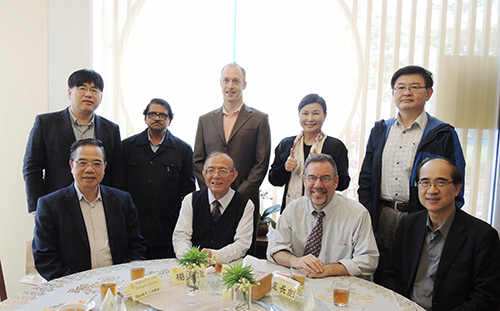 南華大學辦理「外籍教授與校長有約」餐敘，促進不同國家及不同領域的教授互相交流。