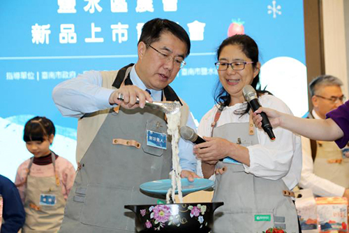 台南市長黃偉哲推廣台南優質農產 鹽水意麵新品上市