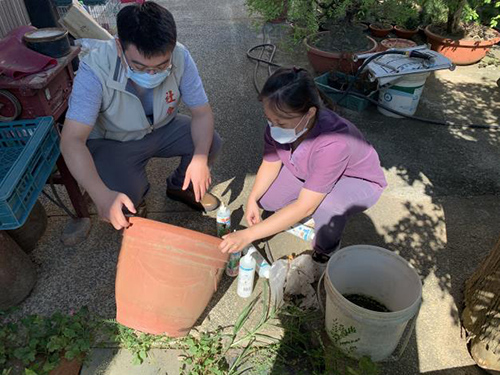 預防登革熱再起 台南市積極輔導老人機構落實防疫