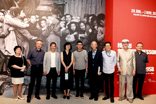 文化部長李永得參訪北美館展覽 關注現當代藝術發展