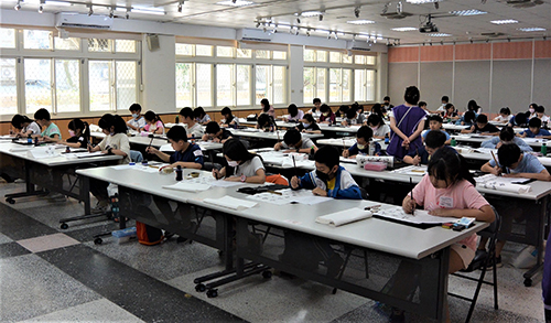 新北「舞文弄墨」決賽登場 千名師生同場揮毫競藝