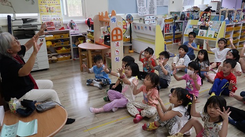 武功附幼打造多語環境，銀髮貴人共築世代學習新典範