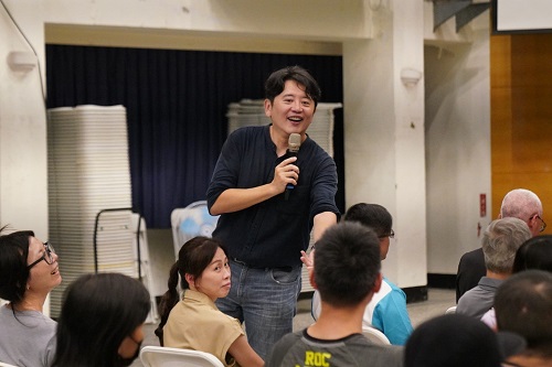 台北育達高中暑期研習，讀懂孩子的心：親職教育講師澤爸談新世代溝通之道