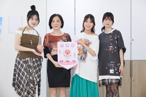 大馬女神陳佩賢揭密「異國中秋」驚喜習俗 攜新秀與長者提燈彩柚 共享暖心時刻