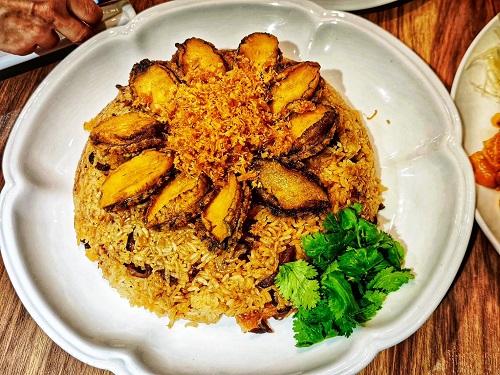 初芯初蒔 2025獲獎無數 麻油鮑豚飯 得優選 列入2026年農曆春節年菜 再加佛跳牆 特惠8888元，讓您馬年發發一整年