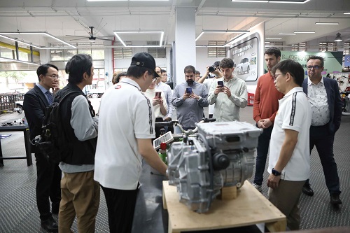 南港高工接待比利時佛拉蒙區政府教育行政訪問團，技職教育成果獲國際肯定