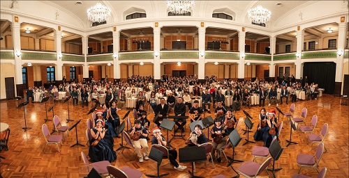 靜心高中攜手肯納、罕病基金會跨界合奏 共譜關懷無界限心樂章