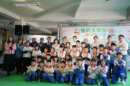開學首日落實無菸城市！蔣萬安市長親臨興華國小宣示打造清新通學動線